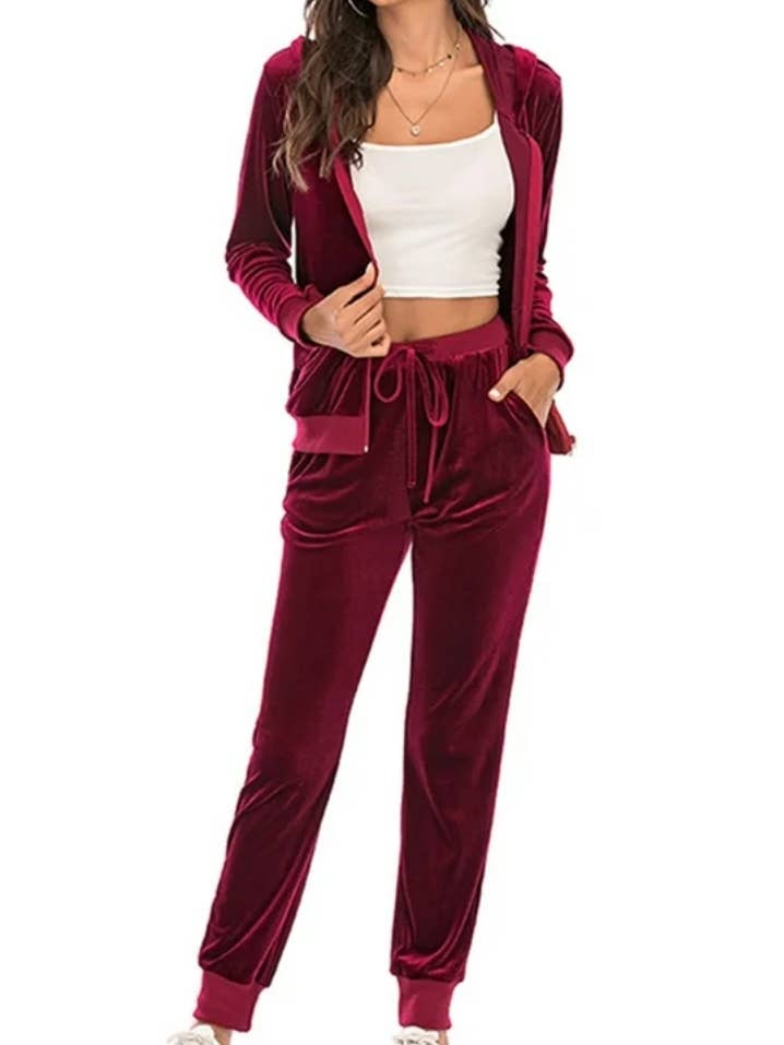 GQ WEAR INC - Wholesale Sportkledingset - Dames - 2BFREE VELOURS JOGGINGPAK1