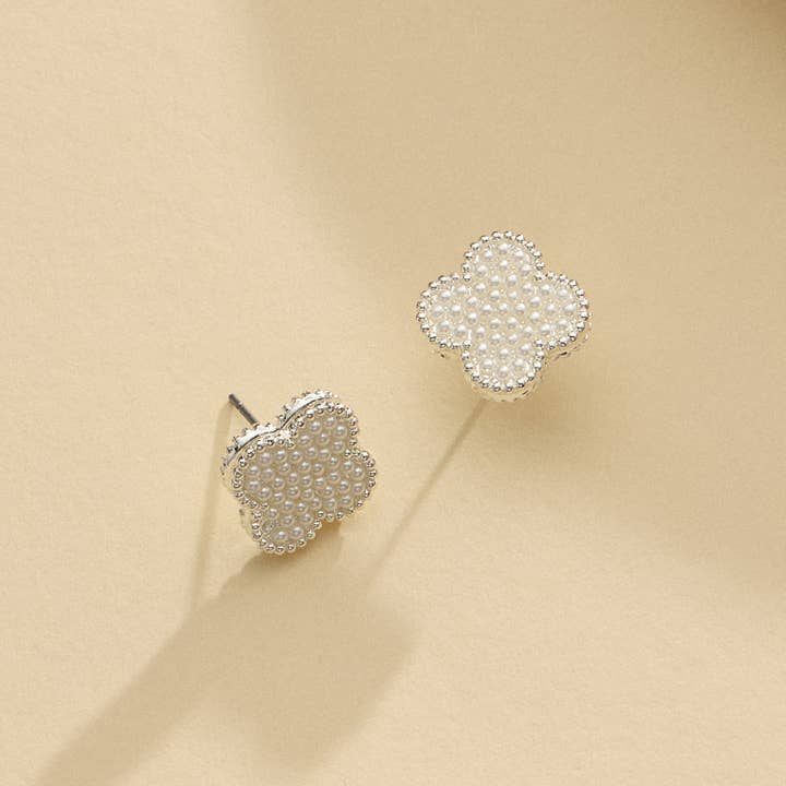 Frem - Wholesale Stud/Post Earrings - Elegant Pearl Quatrefoil Shape Stud Earrings