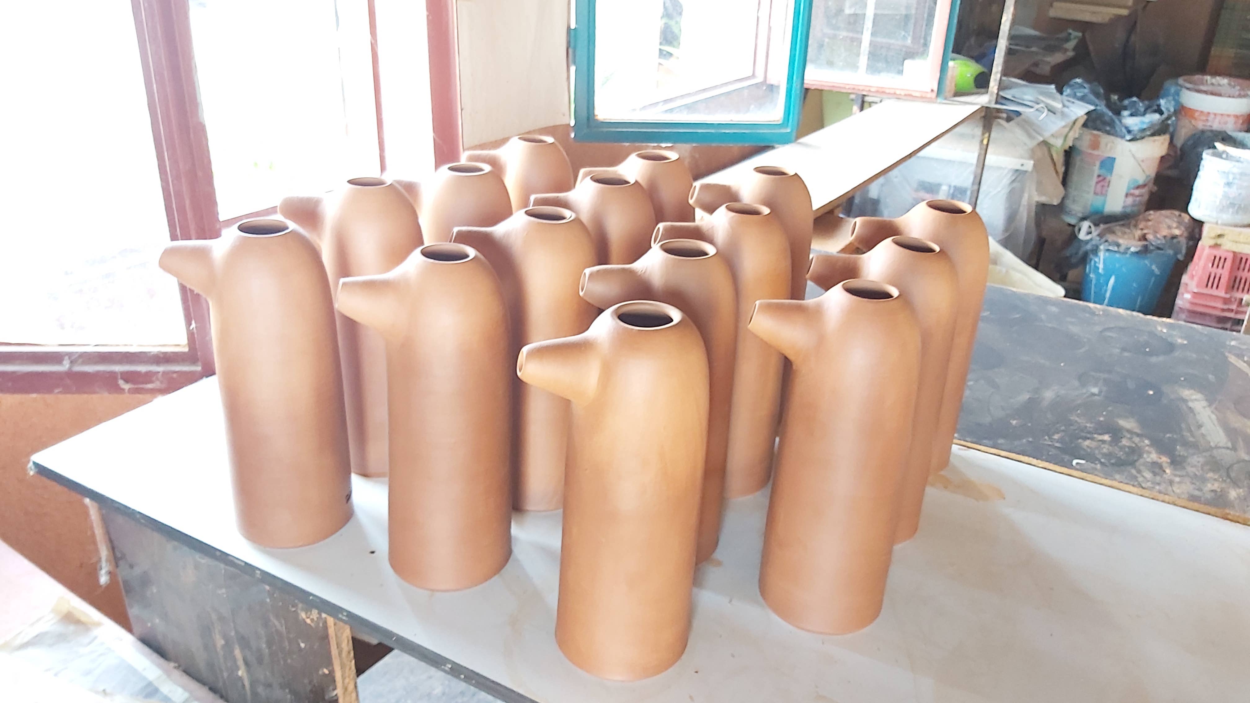 Cerámica Roca Caus – Großhandel Trinkflaschen – Moderner blauer Wasserkrug10