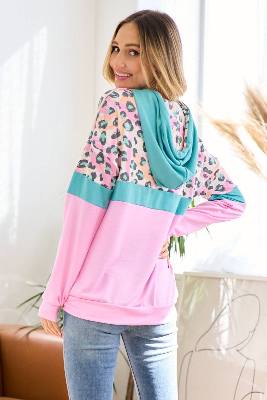 lovely melody – Großhandel Hoodie – Damen – LMT3441-Kapuzenpullover aus weicher Zuckerwatte9