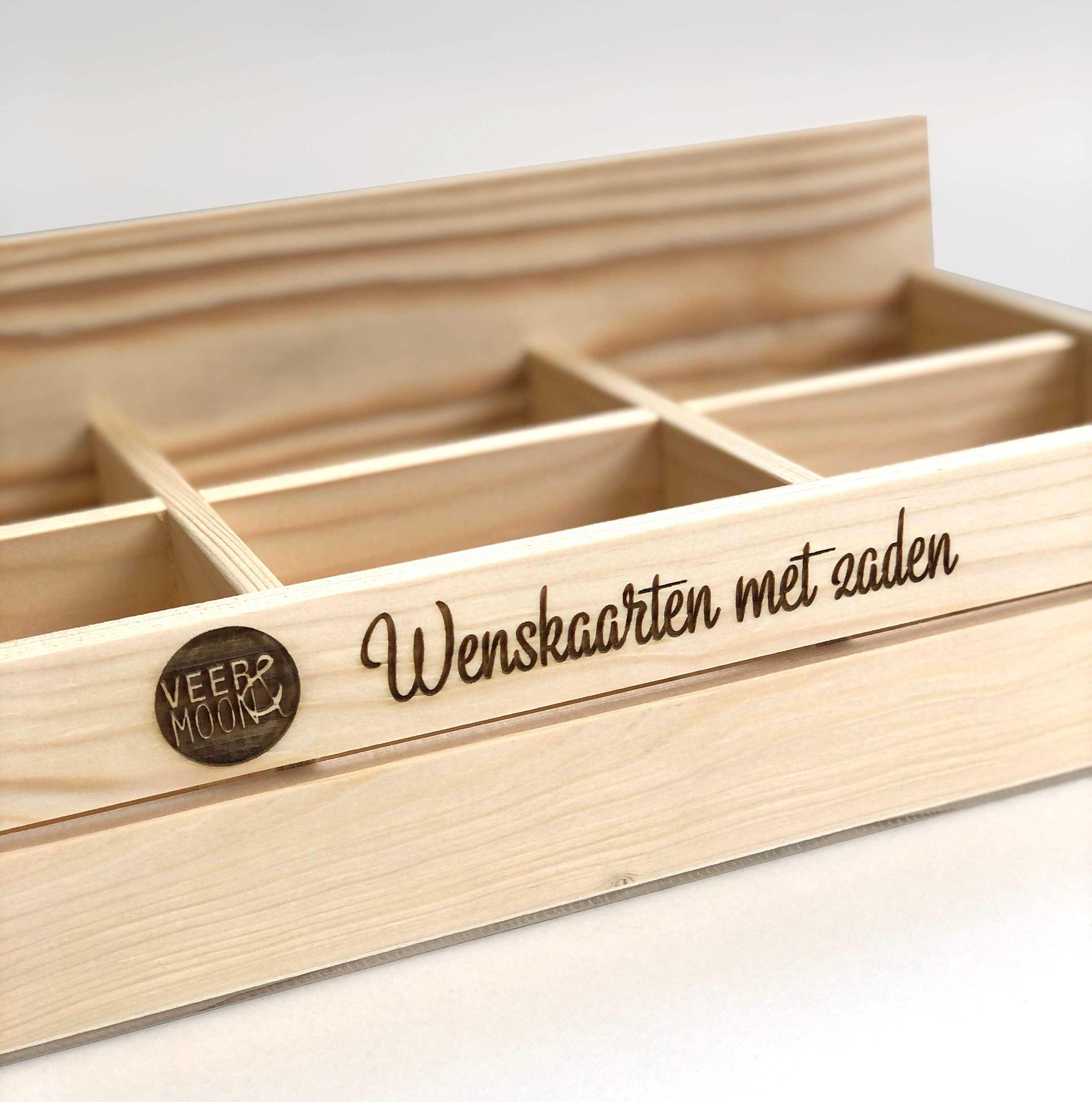 Veer&Moon - Wholesale Retailer Display - Paper & Novelty - Houten display voor wenskaarten met zaden1