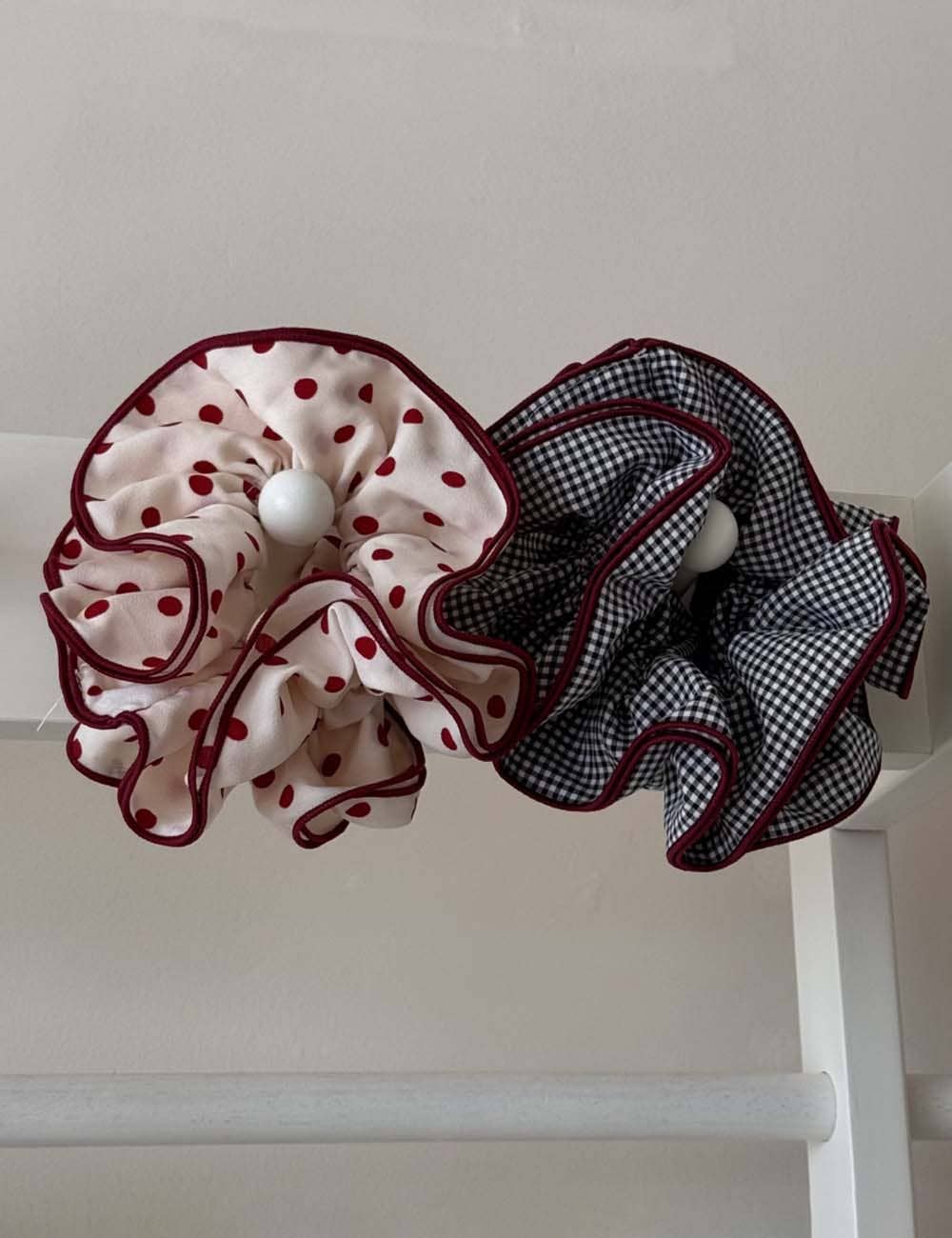 Dipped Shop – wholesale Scrunchie - Dam – Prickig Gingham Volang Hårsnodd DP25F9765