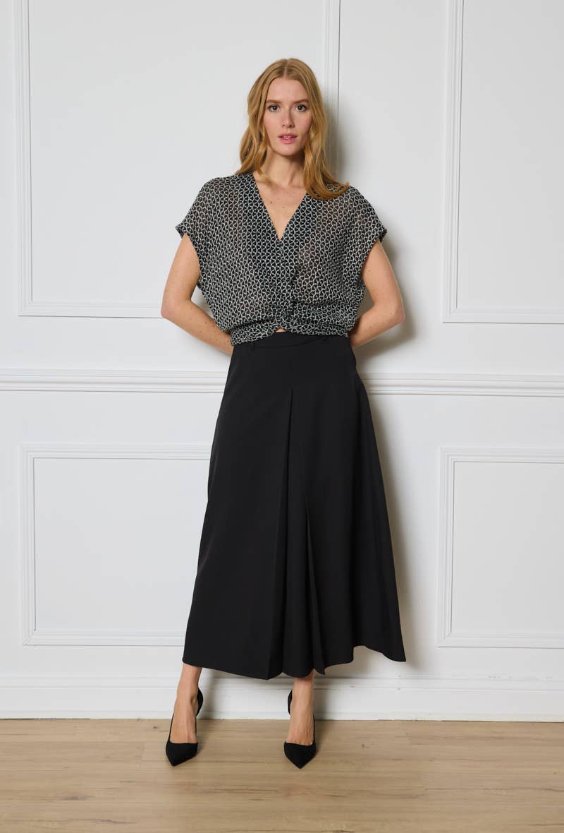 LULUMARY - Wholesale Blouse - Women's - Textured crop top H70013