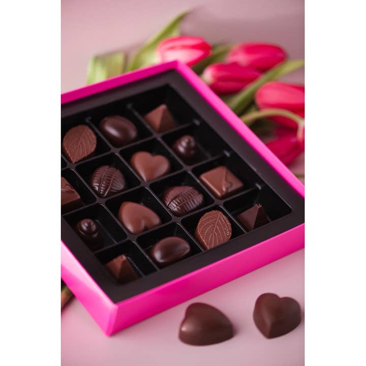 Perlège - Wholesale Chocolate Box - Box of 16 assorted pralines (170g - per 12 boxes)1