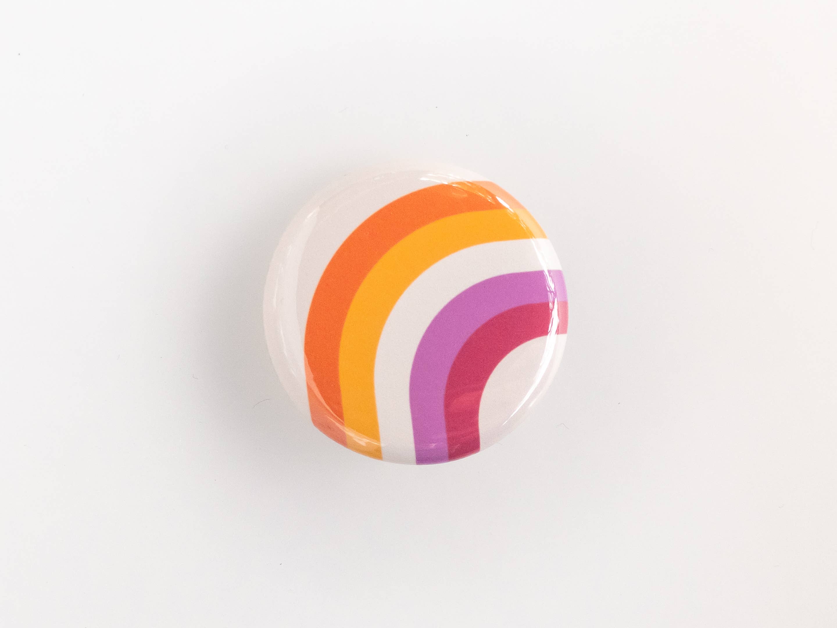 ROBNKO - Wholesale Lapel Pin/Button - Retro Pride Rainbow Buttons8