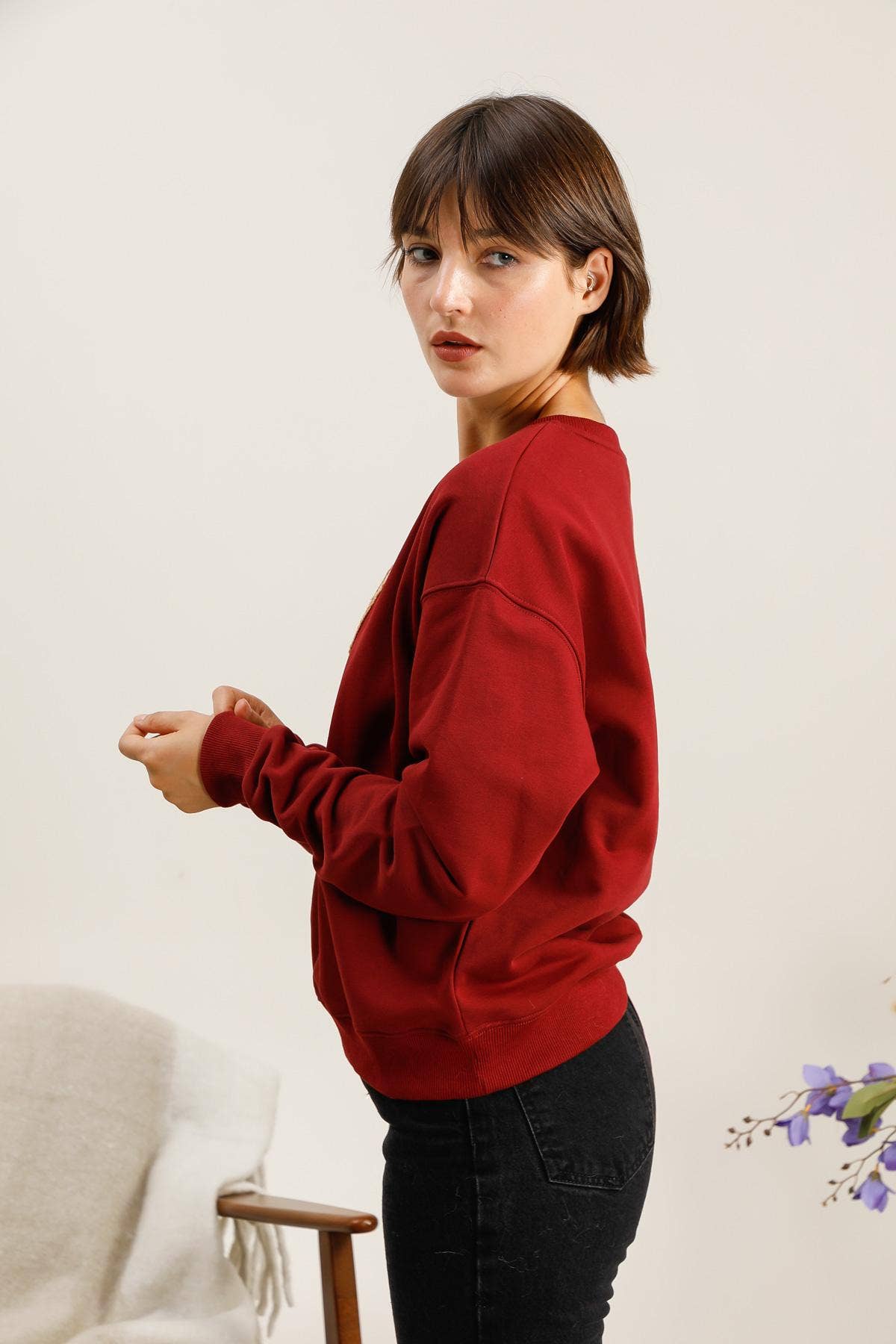 Attrait Paris - Wholesale Graphic Sweatshirt - Women's - Crew neck sweatshirt, bear with sunglasses5