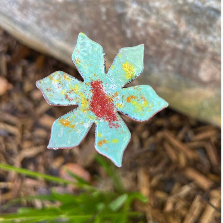 Clever Goods by Annabelle Noel Designs - Wholesale Garden/Lawn Stake - Medium Copper Enamel Flowers3