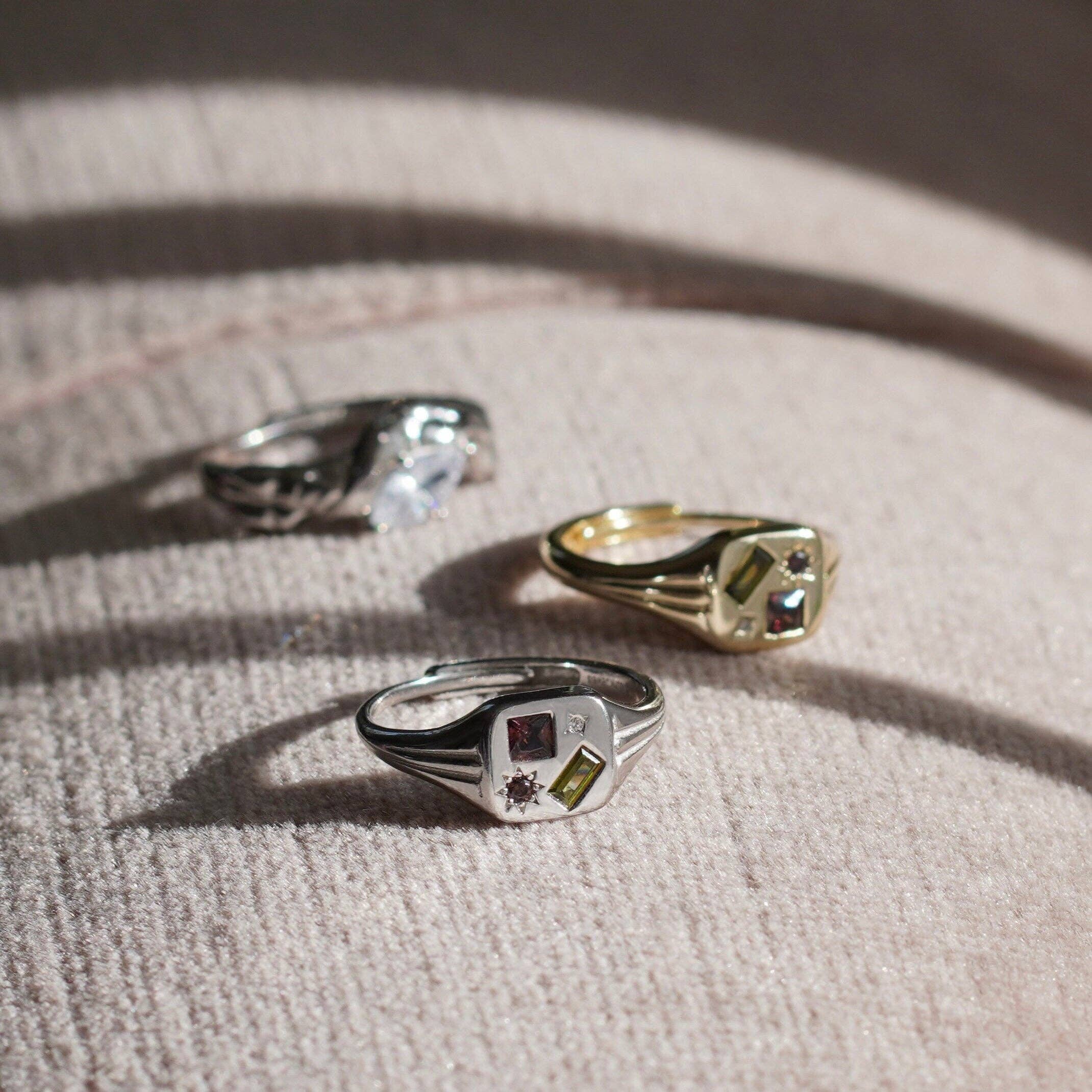 Junk Jewels Ltd - Wholesale Signet Ring - ASTRA Signet Ring1