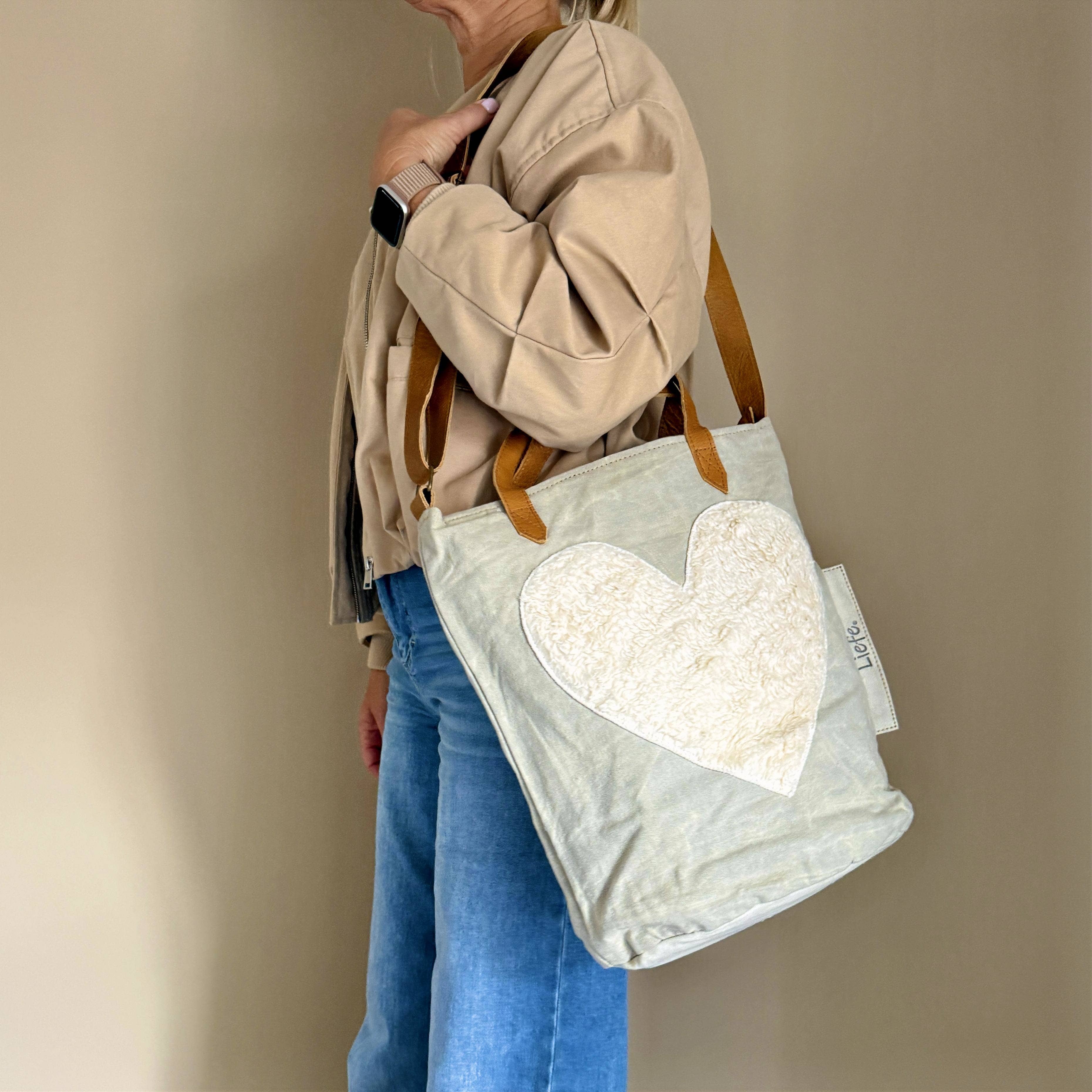 Liefe NL - Vente Sac porté épaule – femme - BucketBag teddy heart (vintage clair)1