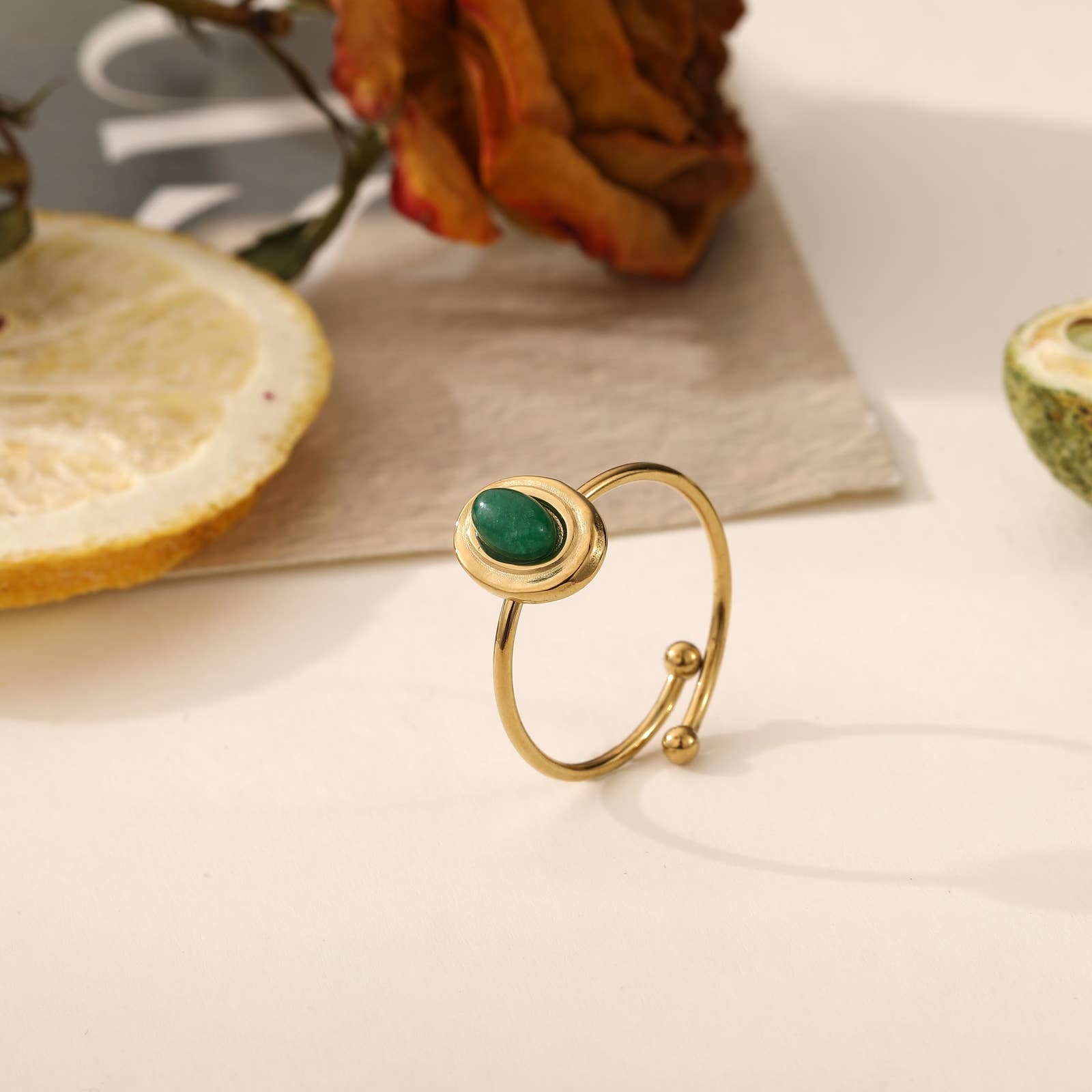 Lovelika - Wholesale Chain Ring - Ring with a stone - Genesis4