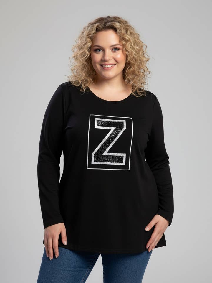 Maglietta con strass taglia grande (C6151) per la vendita all'ingrosso da parte di Pomme Rouge Paris