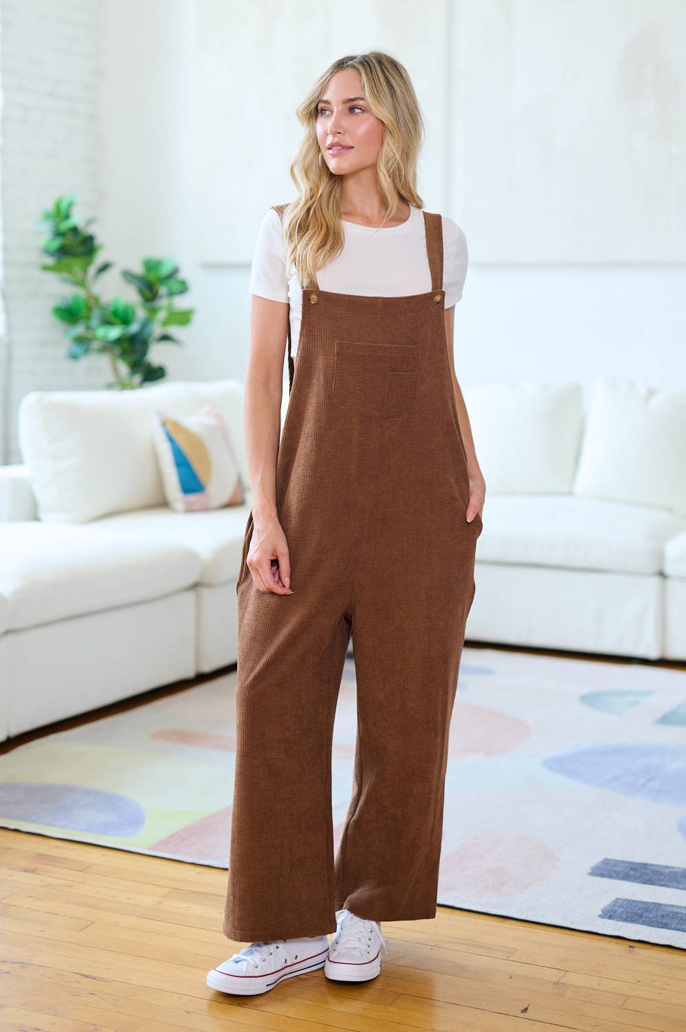 SM WARDROBE - Vendita all'ingrosso Salopette - Donna - SALOPETTE CLASSICA IN VELLUTO A COSTE MARRONE6