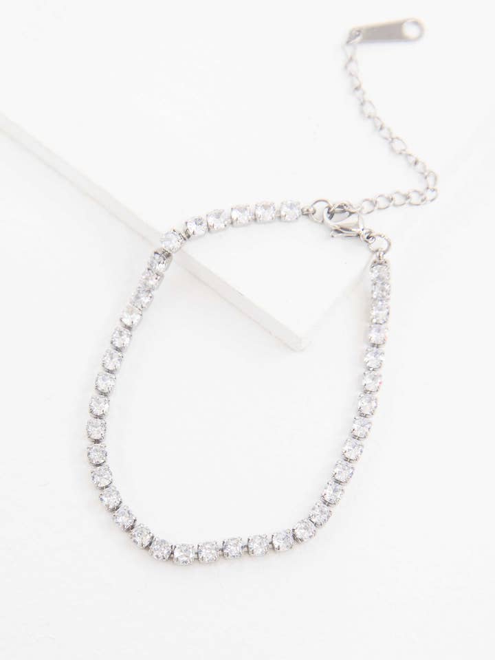 Round Stone Tennis Bracelet | Silver for wholesale by Lovoda