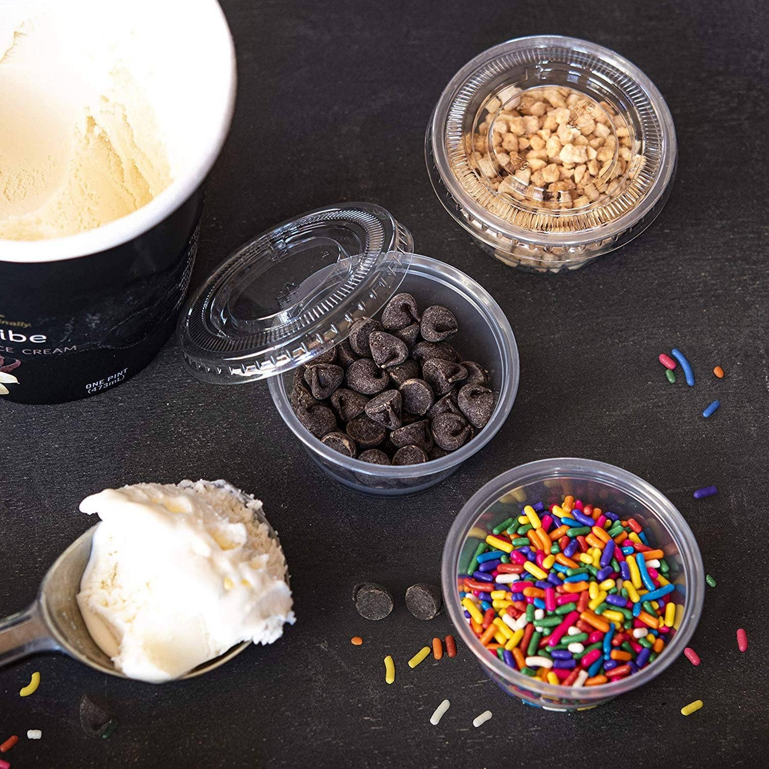 singleware - Vendita all'ingrosso Contenitori per alimenti - Confezione da 100 contenitori per gelatina in plastica trasparente da 5,5 once con coperchi a chiusura ermetica, Jello Shooter, approvati dalla FDA, compatti per il controllo delle porzioni, per salse, liquidi, salse, salse, salse, salse, salse, salse4