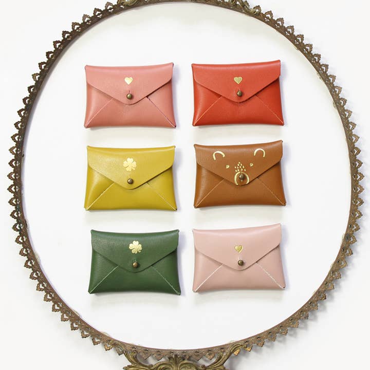 BARNABÉ AIME LE CAFÉ - Wholesale Pouch - Women's - 100% leather mini pouch for AirPods, jewelry, love words