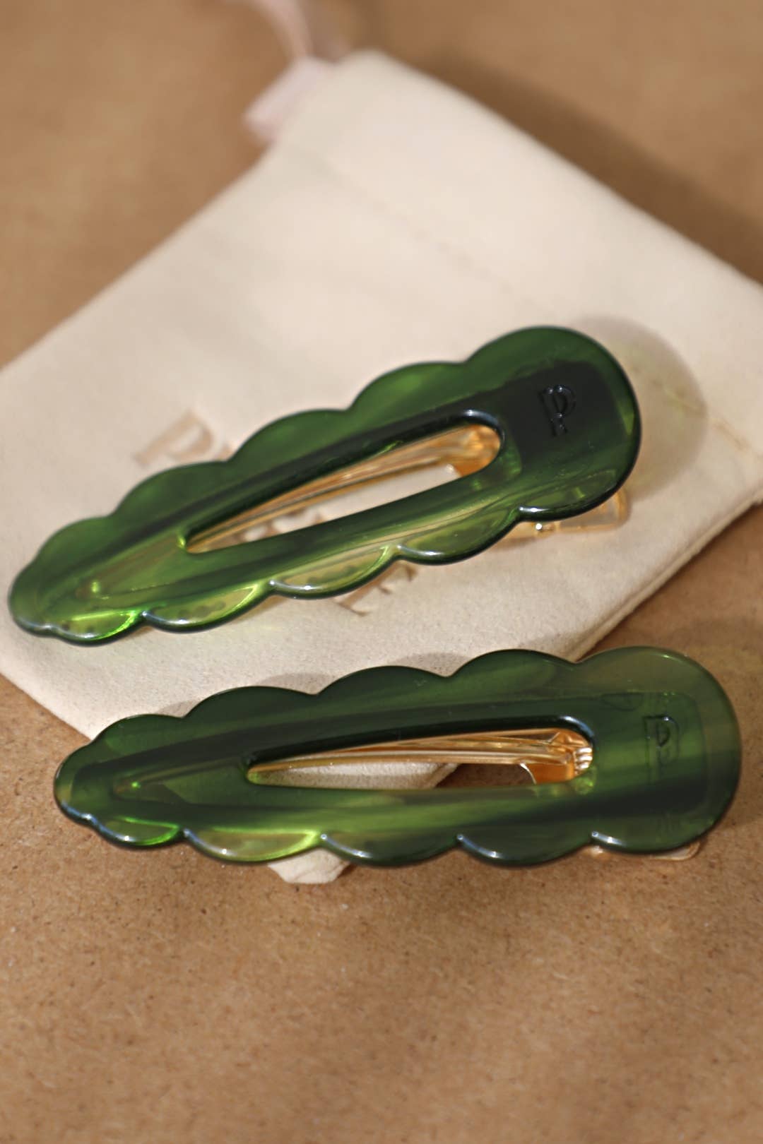 Peignee Paris - Wholesale Hair Clip - Women's - Signature Hair Clips - Emerald (Pair)1