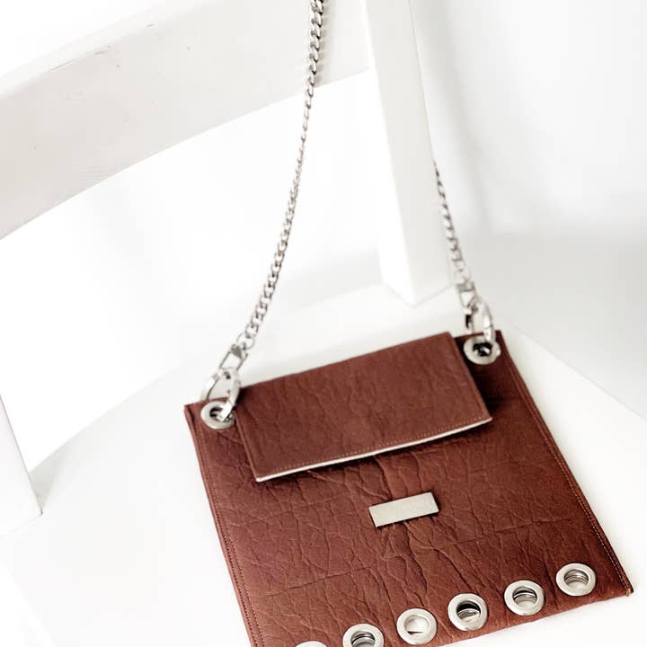 Cave for wholesale by Ana A