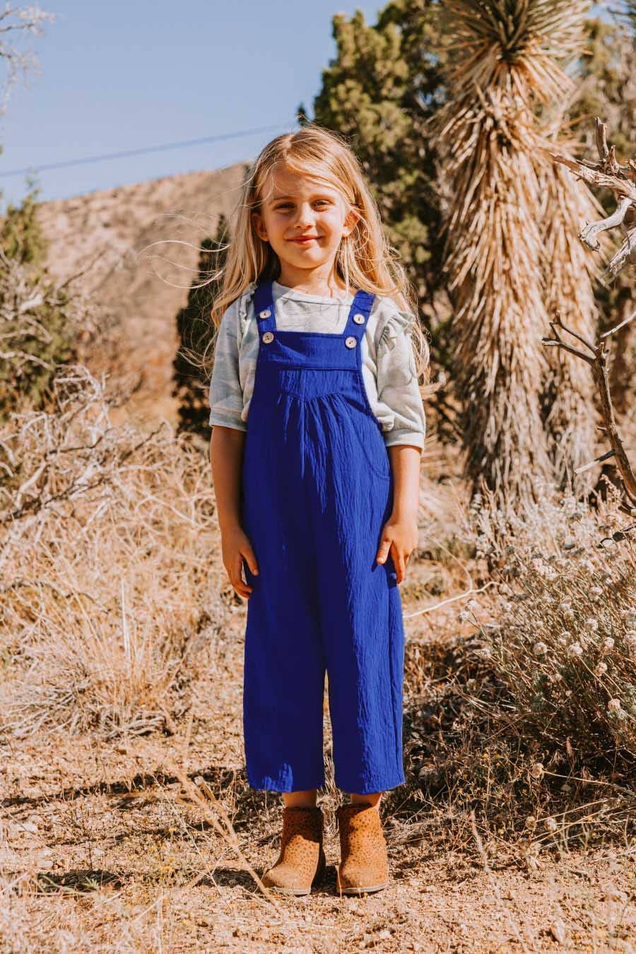 Oddi – Großhandel Jumpsuit – Kinder – Einfarbiger Overall mit Knöpfen und Riemen für Kinder5