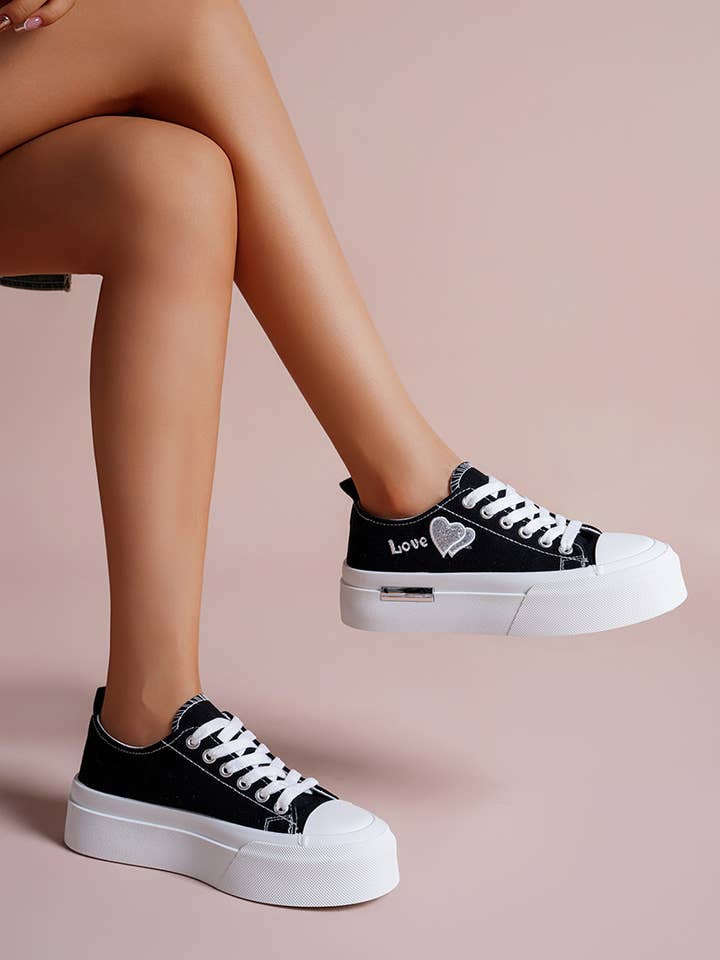 LADY GLORY - Wholesale Lifestyle trainers – Women′s - Casual sneakers with heart pattern