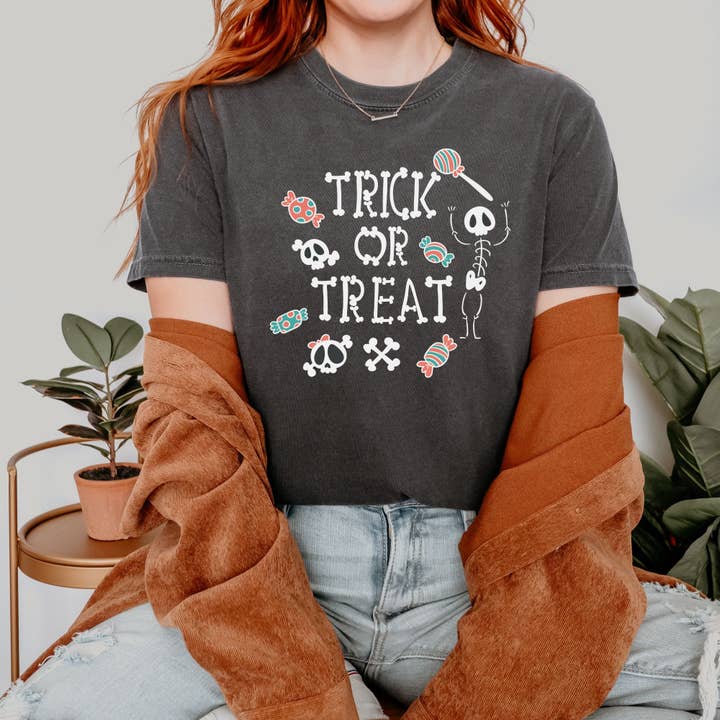 Maglietta con dolcetto o scherzetto per Halloween per la vendita all'ingrosso da parte di Emogifts
