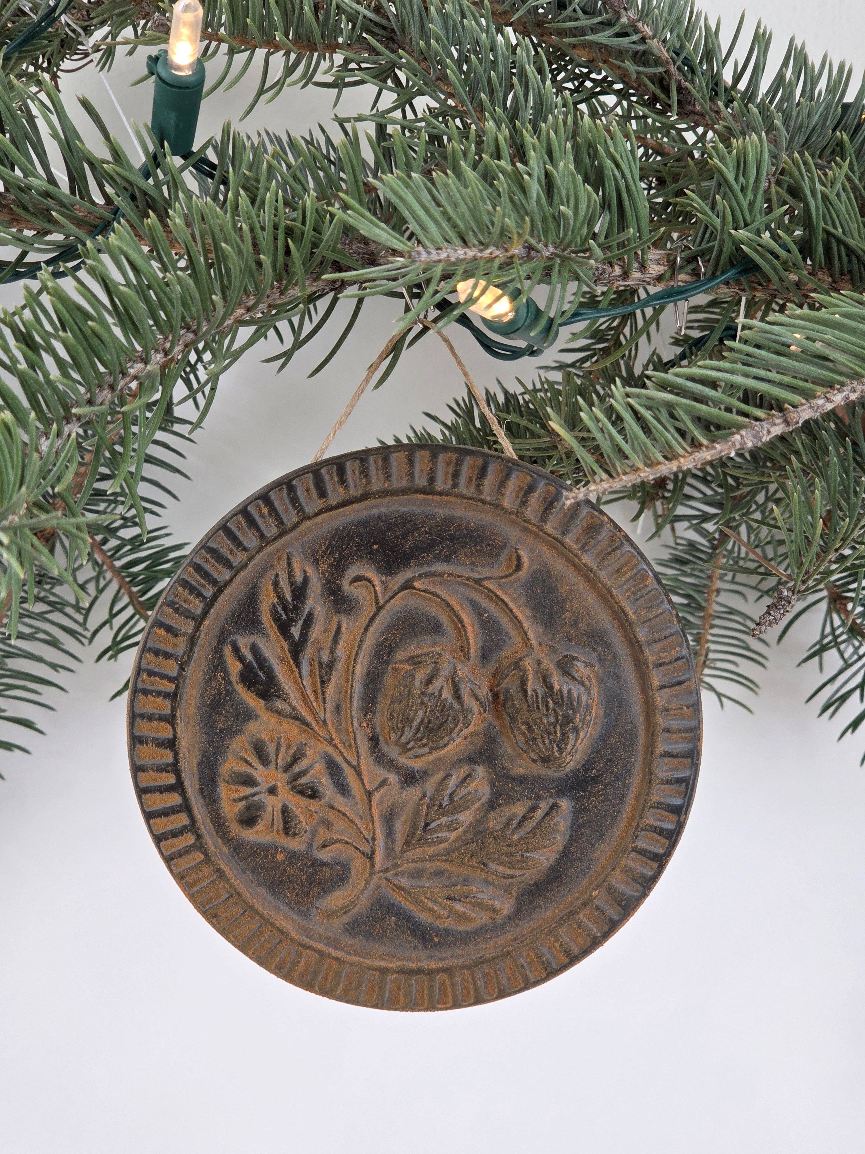 Farm and Hive - Wholesale Ornament - Wild Strawberries | Beeswax Ornament1