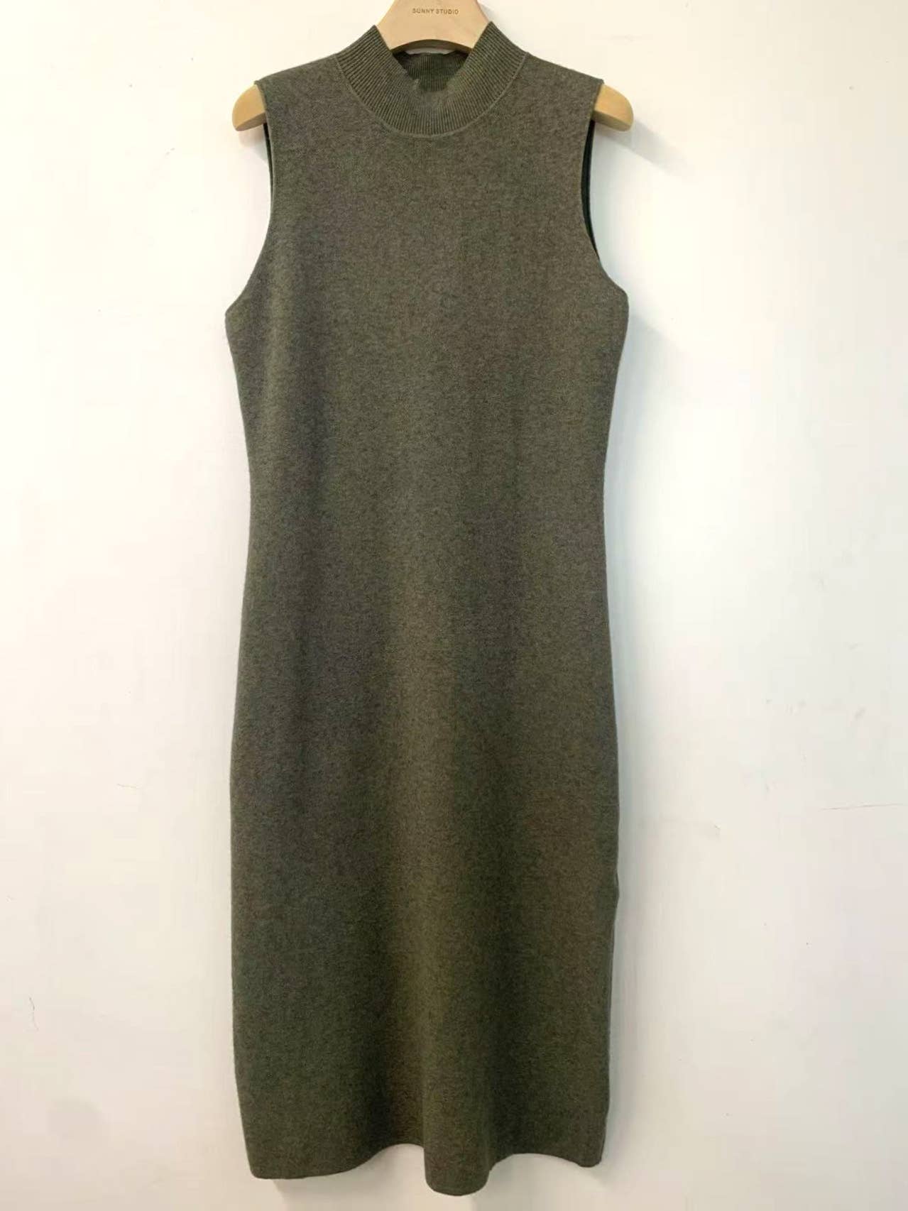 SUNNY STUDIO - Vendita all'ingrosso Vestito - Donna - Abito midi elegante a maniche lunghe10