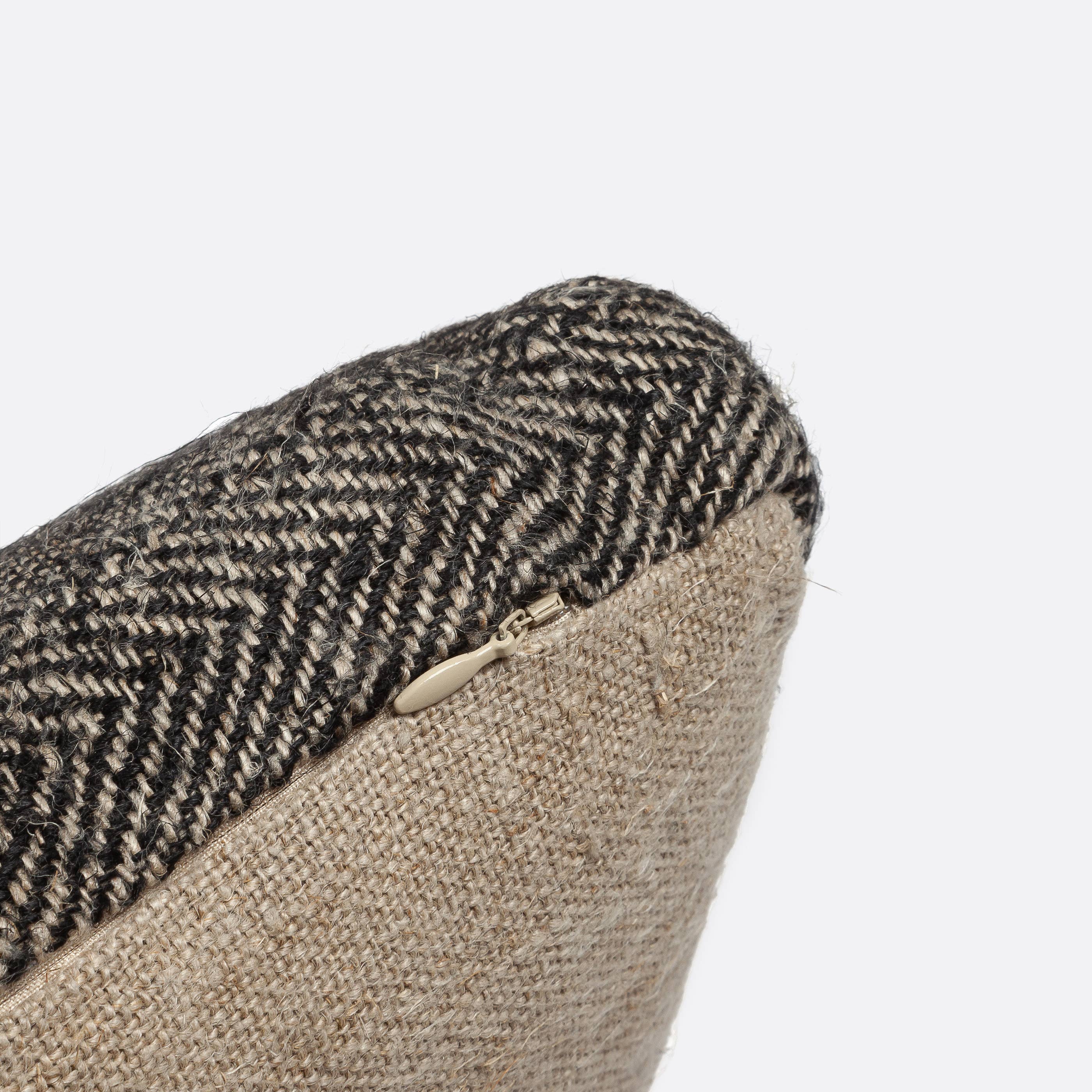 Dareels - Vente Coussins de chaise - Coussin DADDAL en lin naturel bicolore7