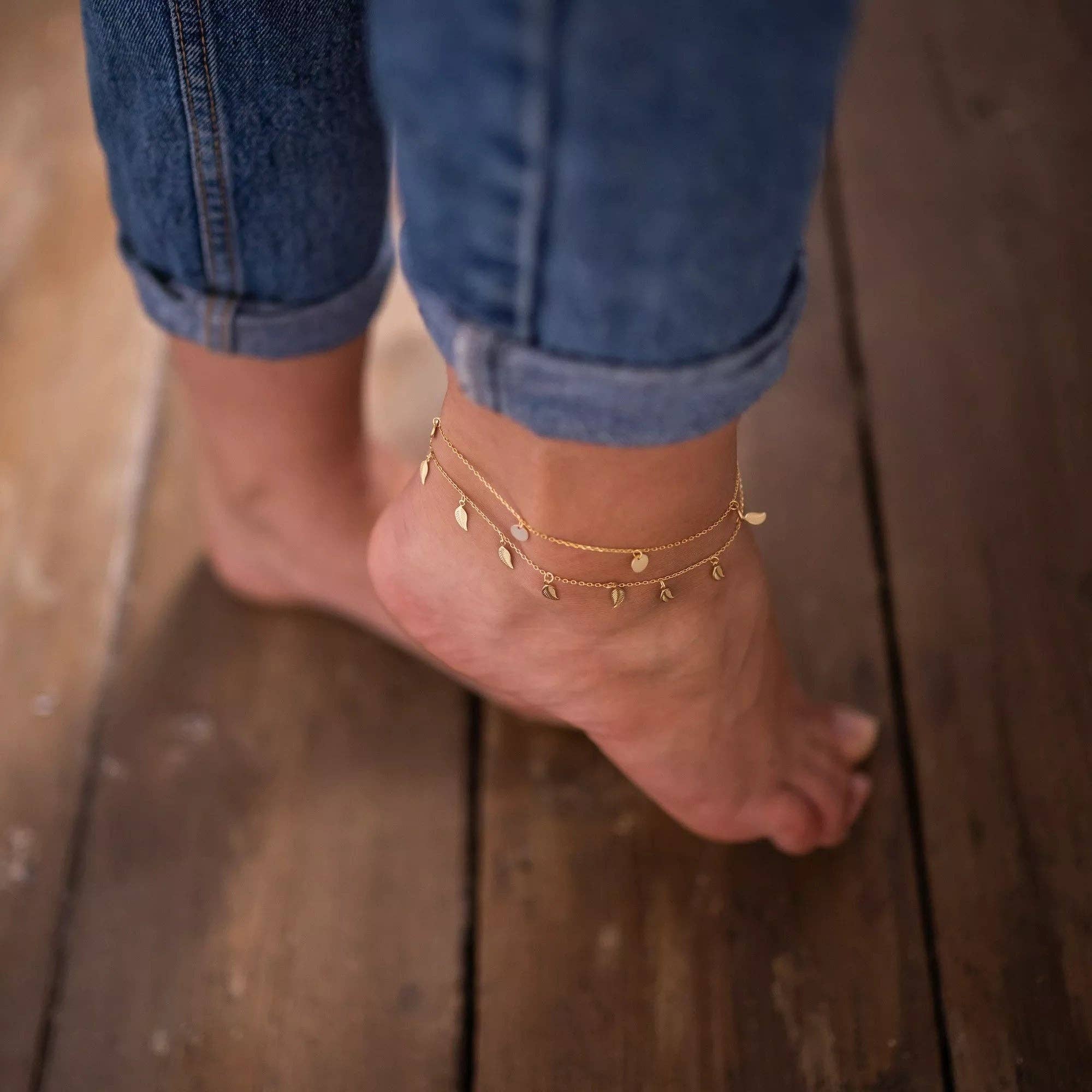 Delicate 14k Gold Leaf Anklet for wholesale on Faire4