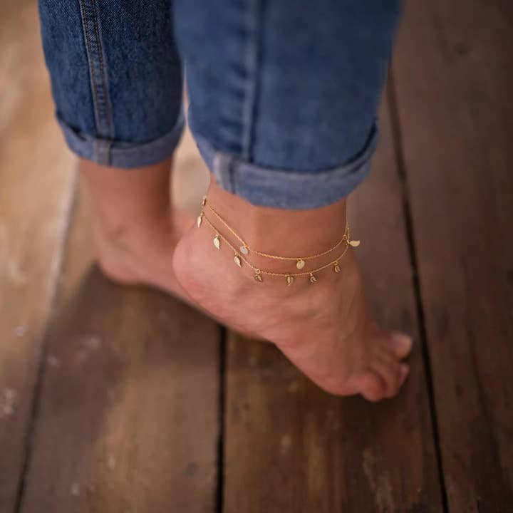 Delicate 14k Gold Leaf Anklet for wholesale on Faire4