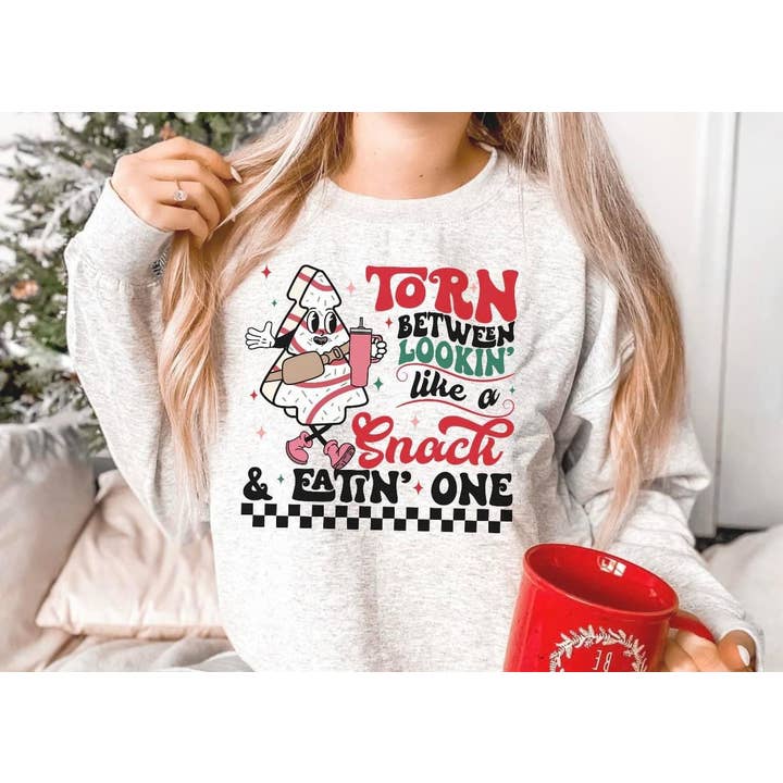 Hin- und hergerissen zwischen dem Aussehen eines Snacks und dem Essen eines Sweatshirts für den Großhandel von Davis Designs