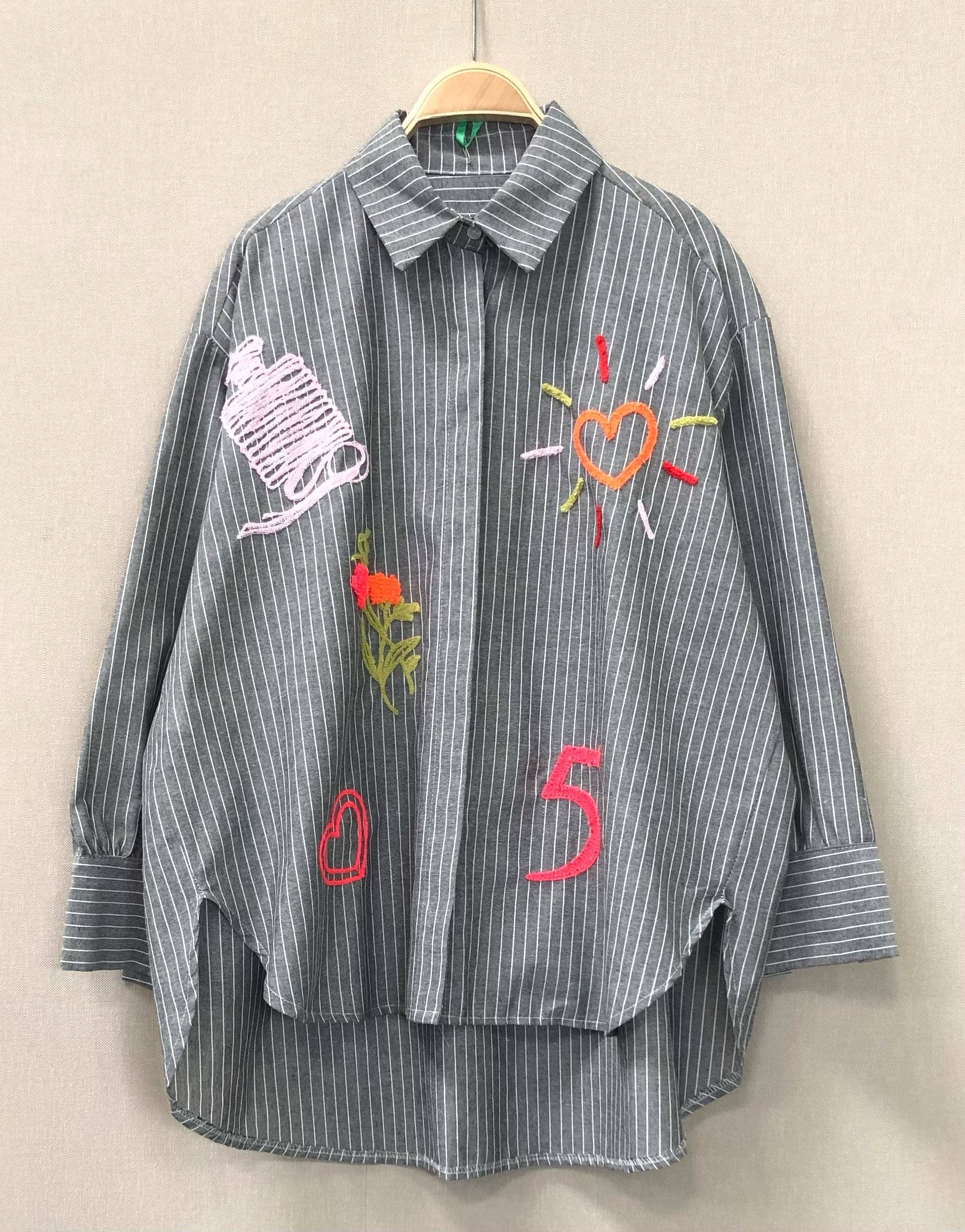 SWEET MAGIC MODA Y COMPLEMENTOS - Wholesale Button Down Shirt - Women's - STRIPED SHIRT1