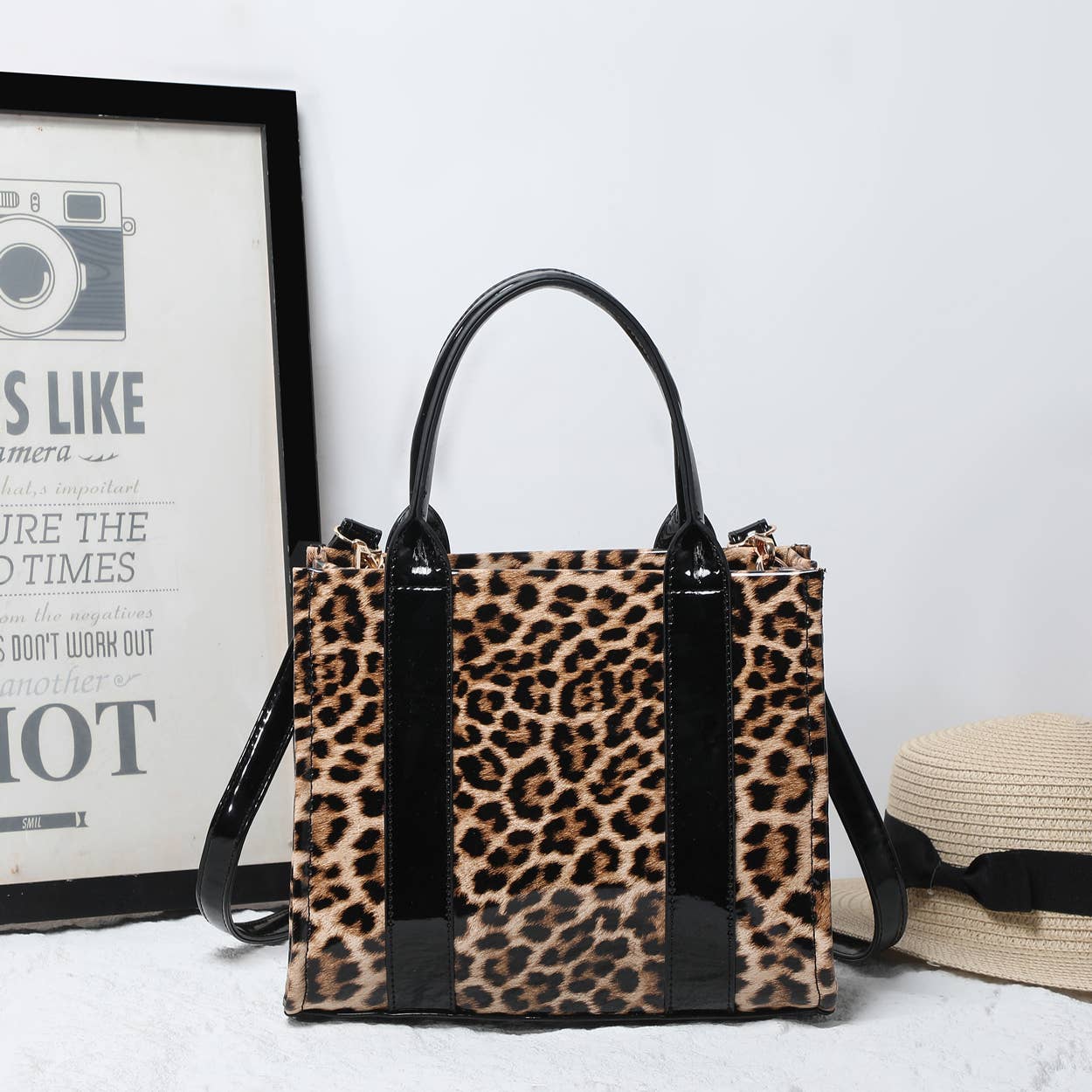 House of Milano – wholesale Tote bag – Women's – 25433 Leopard Print Patent Tote Bag4