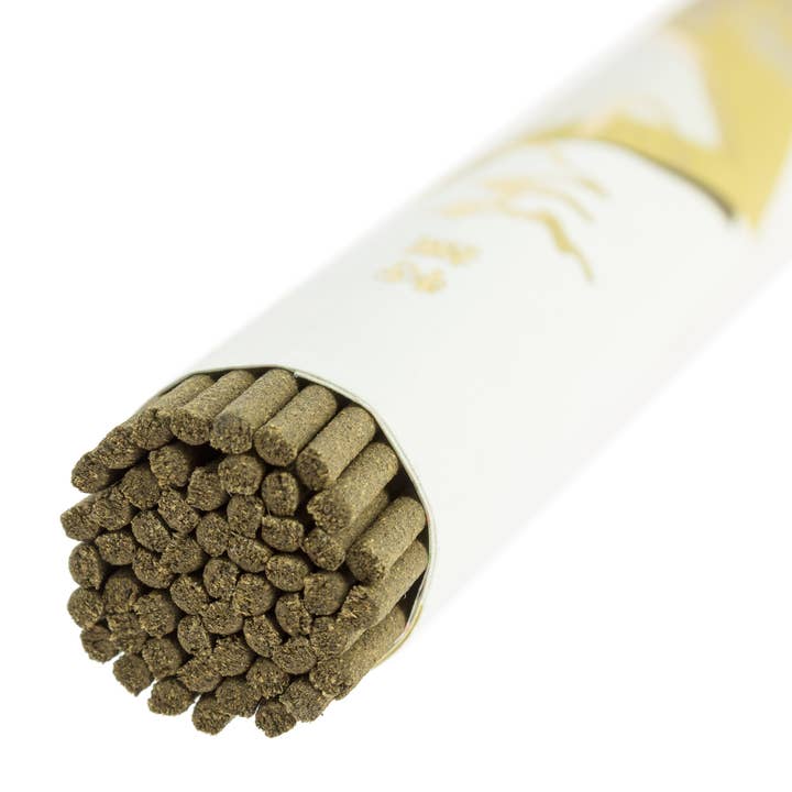 BinDesign - Wholesale Incense - Tokusen Sakura Usuzumi (Floral and Woody) - incense sticks2