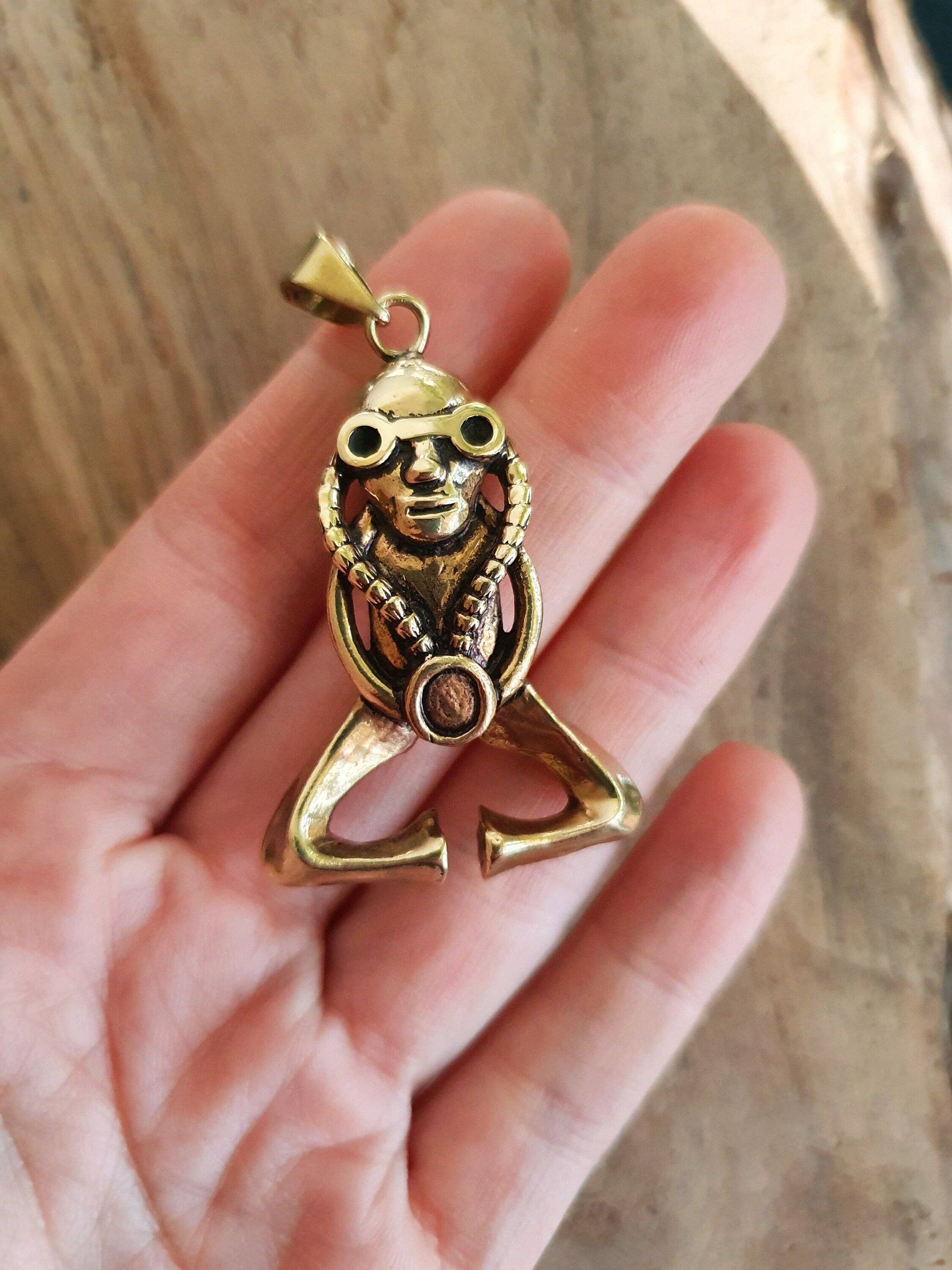 Kaali Boutique – wholesale Pendant/charm necklace – Steampunk Necklace / Brass / Punk / Sci-Fi / Cyberpunk / Boho / Aztec / Inca / Ethnic / Madmax / Third Eye / Illuminati / Mens necklace5