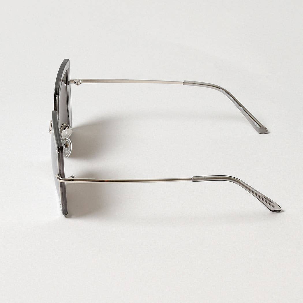  ASSORTED COLOR Women's Oversized Square Mirrored Sunglasses for wholesale on Faire7