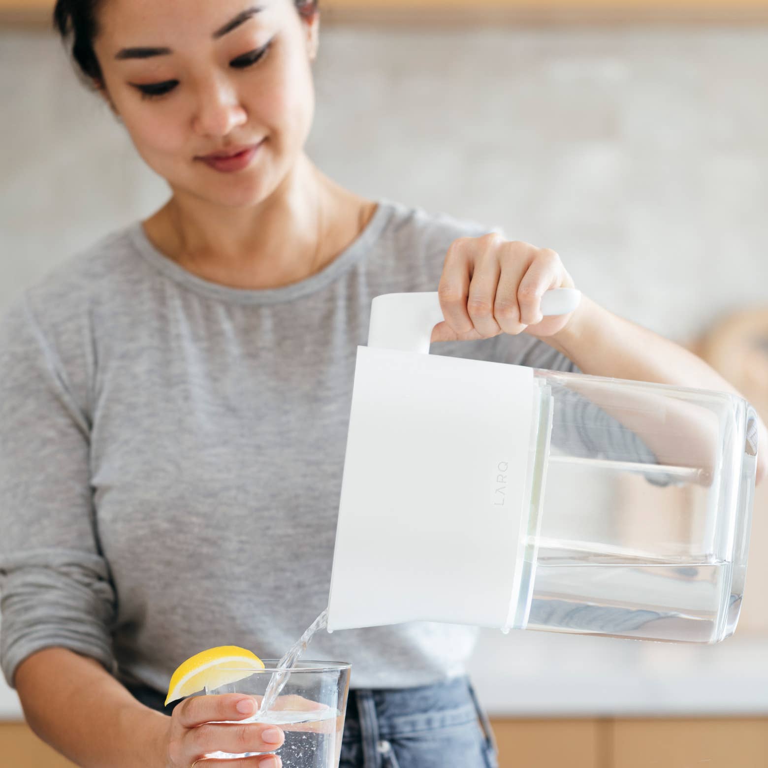 LARQ - Wholesale Pitcher - LARQ Pitcher PureVis 1.9L - Self-Cleaning - Granite White6