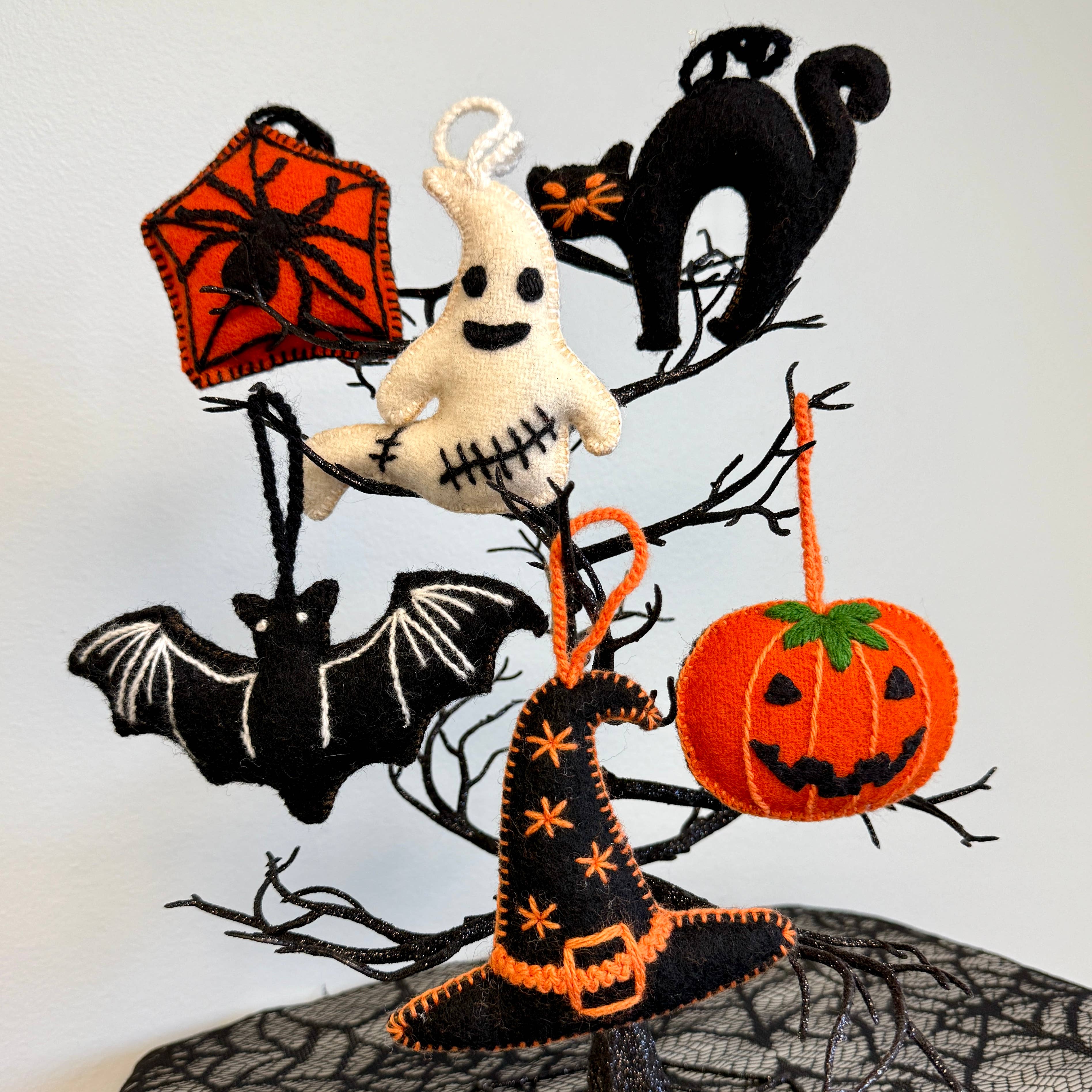 Ornaments 4 Orphans - Venta al por mayor Conjuntos de adornos - Adornos clásicos de Halloween, paquete variado0