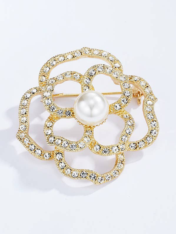 Flower shaped brooch with rhinestone BHY01 for wholesale by BYREN | ÉLINE L'ATELIER