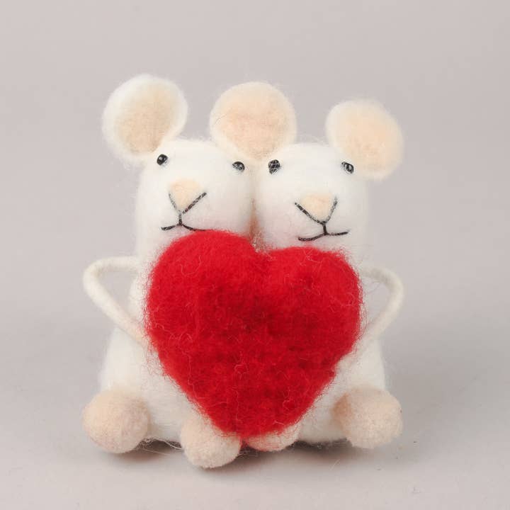 Felt Pair Of Mice With Valentines Heart for wholesale by Originals International Ltd