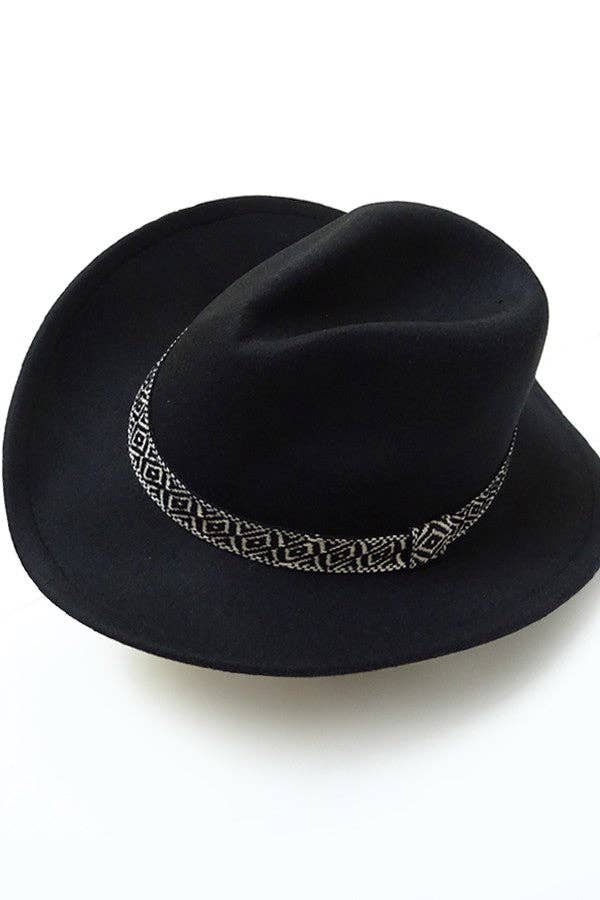 JOSSLYN by wall to wall - Wholesale Fedora - Women's - A VINTAGE CLASSIC COW BOY HAT WITH AZTEC TRIM | 40HW31312