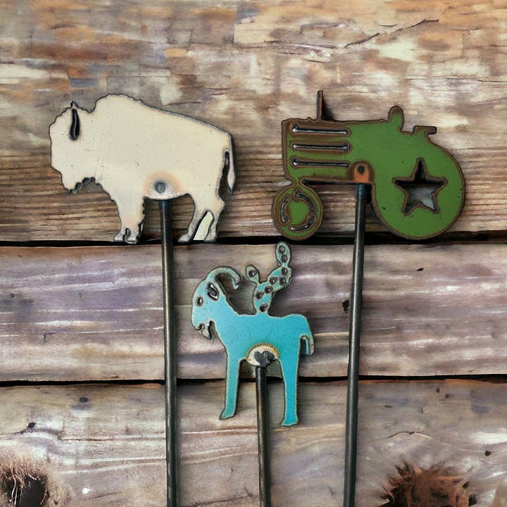 Buffalo plant stake southwest western garden Souvenirs Goat for wholesale by Iron Jewel