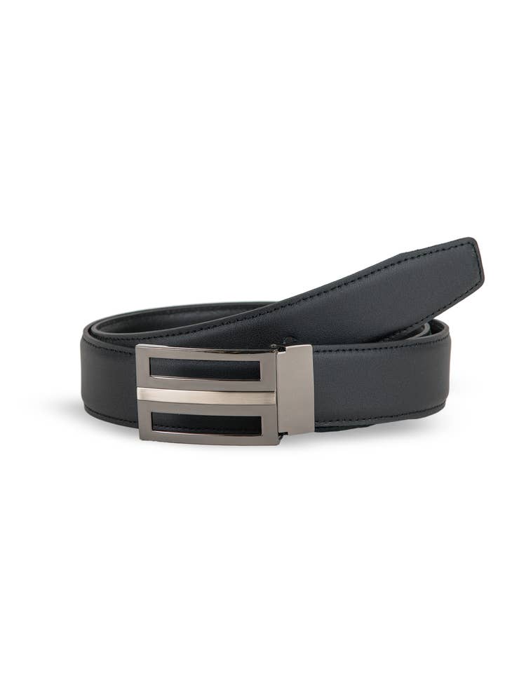 Stitched leather belt with buckle. for wholesale by VALTICO