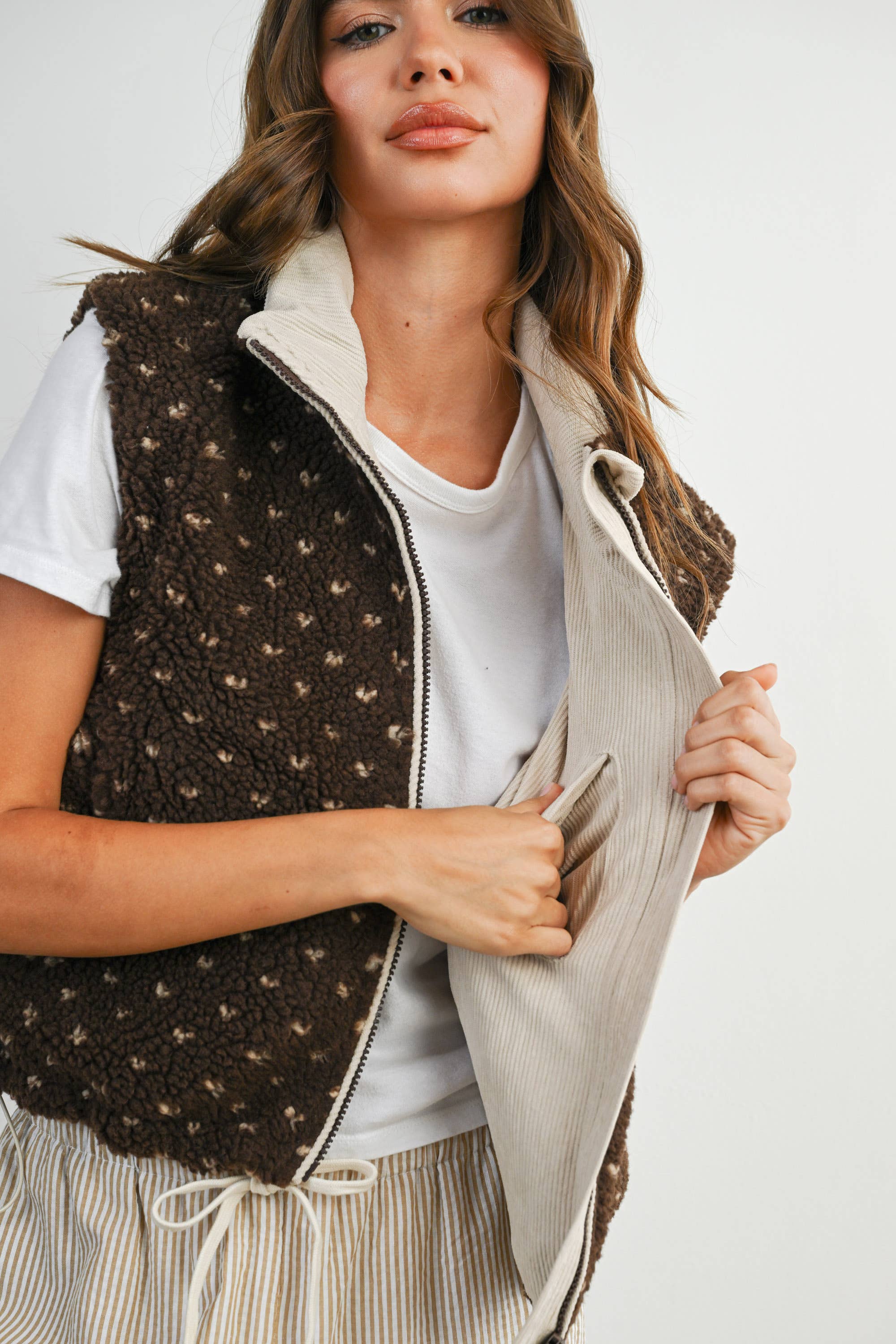 BUTTERMELON - Wholesale Jacket - Women's - Floral Fleece Sleeveless Vest - BMJ78492