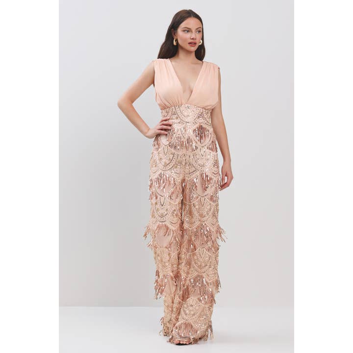 ÄRMELLOSER JUMPSUIT AUS METALIC MIT V-AUSSCHNITT für den Großhandel von The Sang