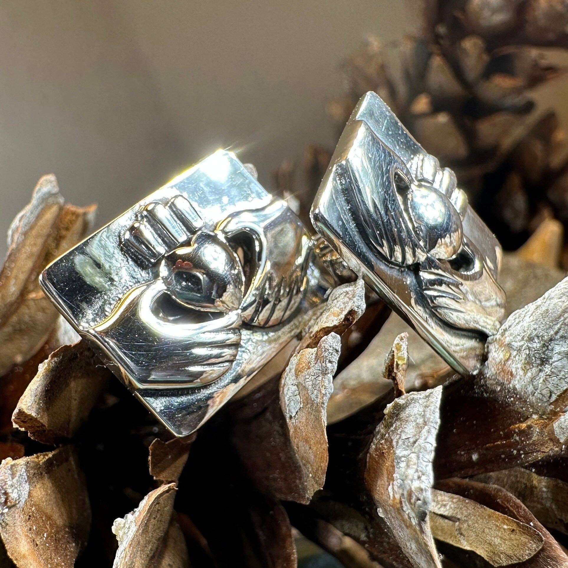 Celtic Crystal Designs Jewelry & Gifts - Wholesale Cufflinks - Traditional Claddagh Cuff Links1