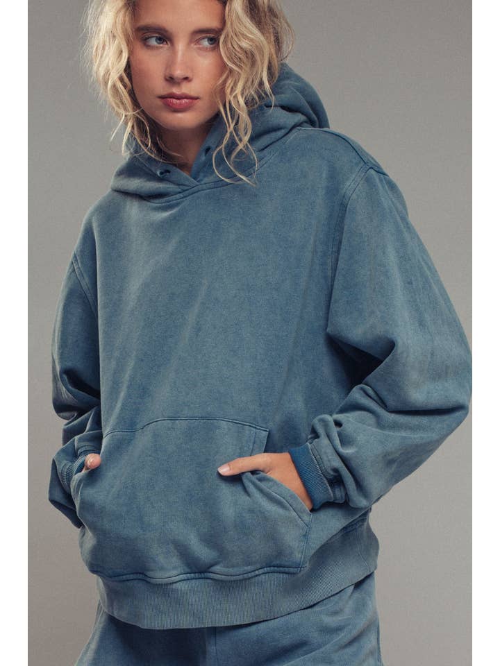 Urban Daizy - Wholesale Hoodie - Women's - Vintage Wash Oversized Brushed Hoodie25