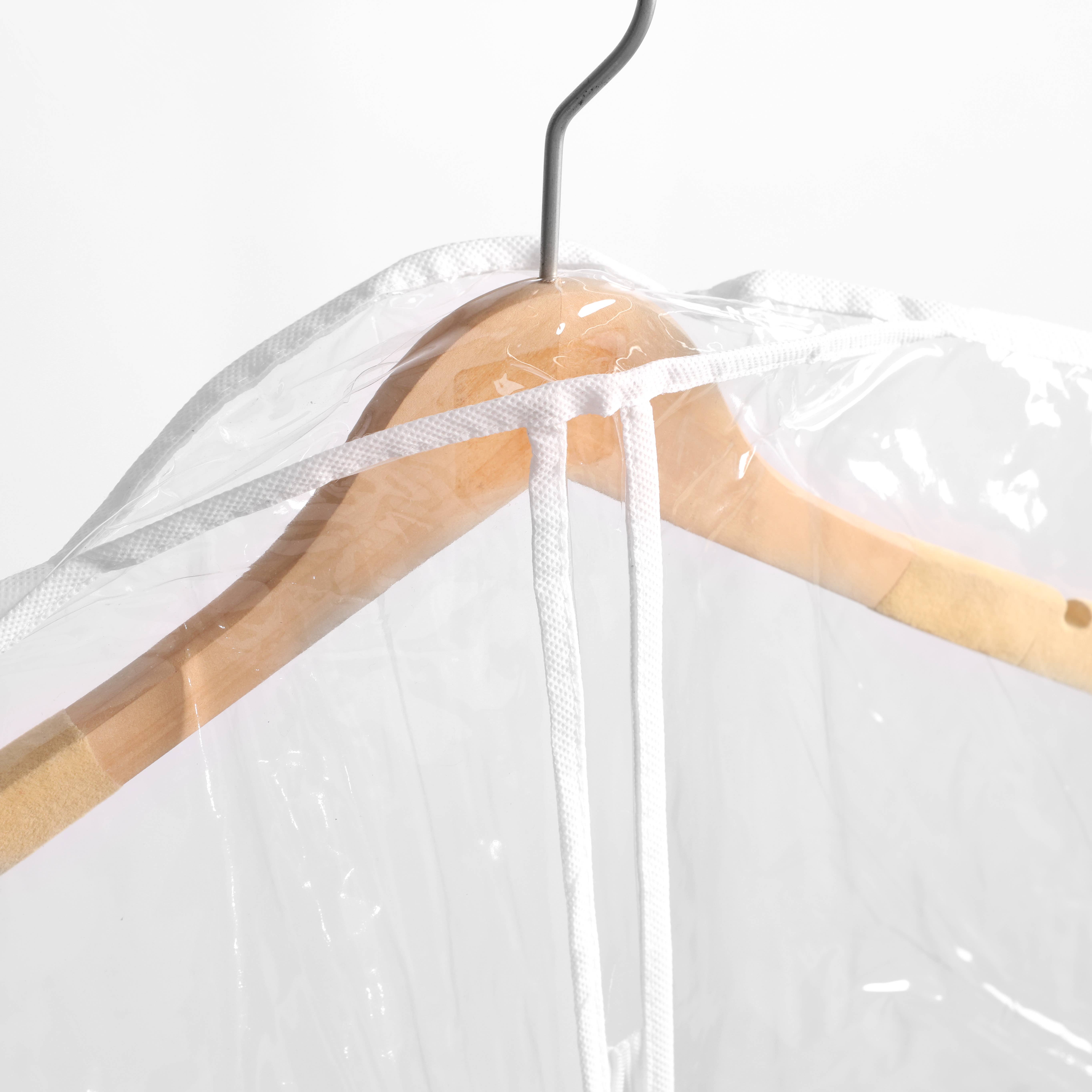 Elegant World Corporation – wholesale Garment bag – unisex –  Zipped Bag Clear Gusset 24 x 72 x 10''1