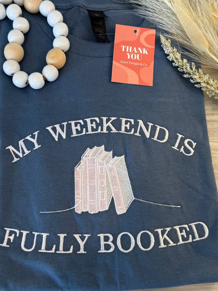 RÉSERVER un tee-shirt pour la vente par Soyer Designs & Co