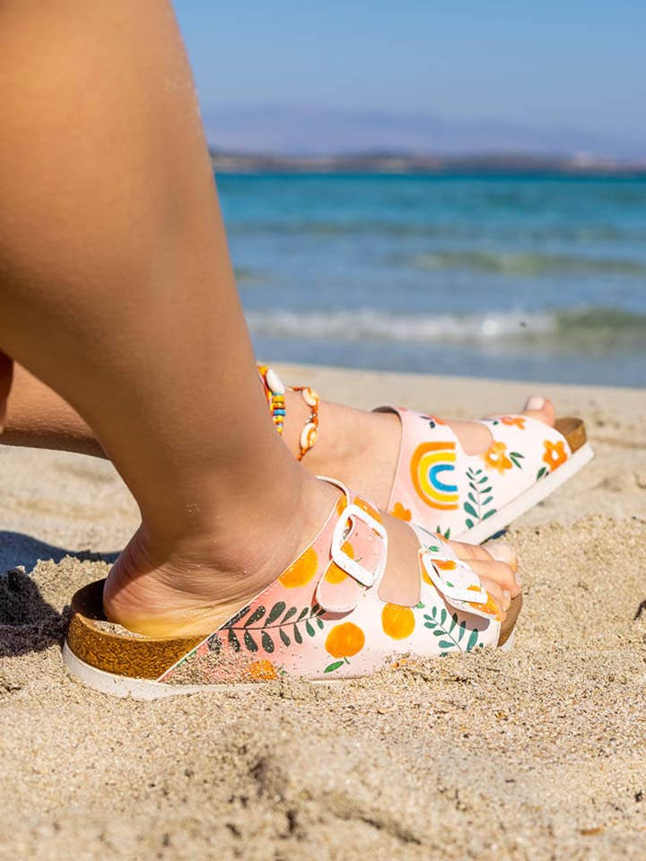 Fleurs et fruits | Stella Sandals pour la vente par The Painted Shoe & Bag