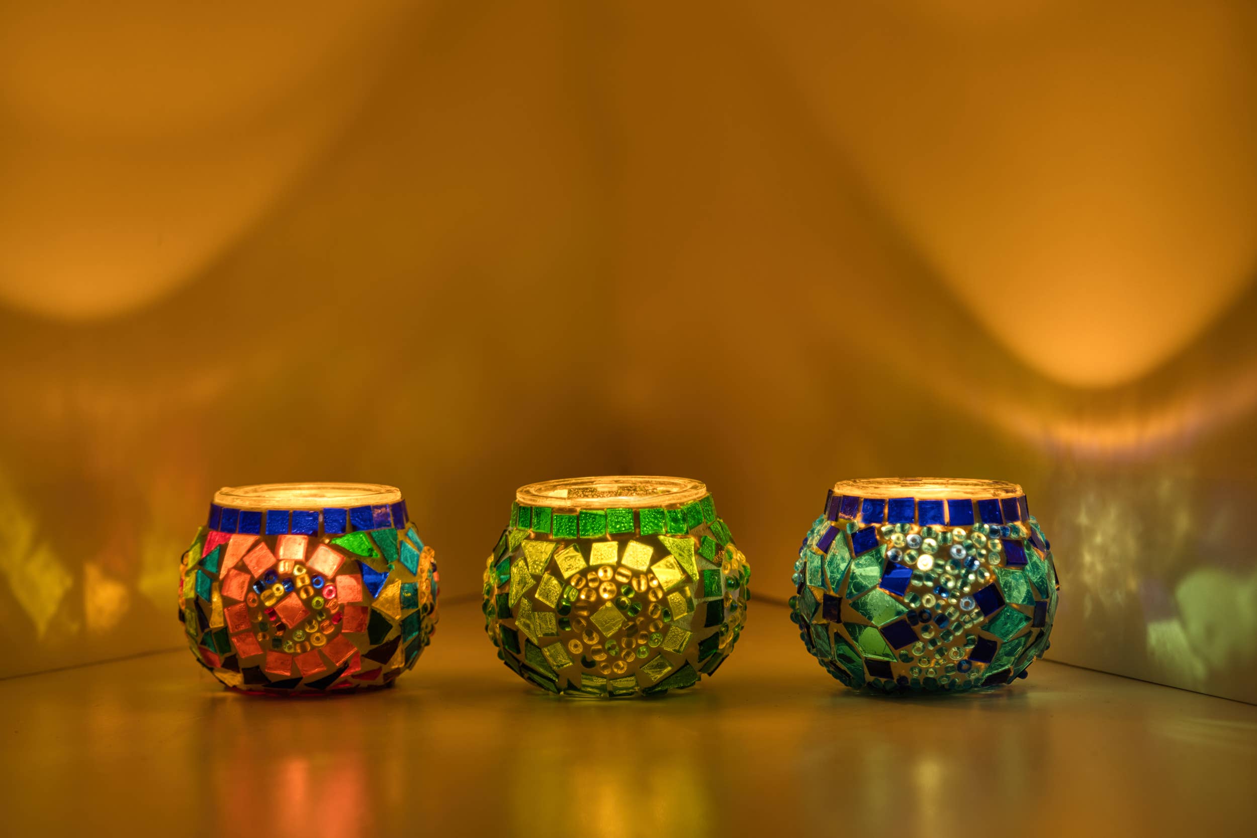 KAFTHAN - Wholesale Candle Holder - Tea Light Mosaic Candle Holders | Christmas Holiday Decor3
